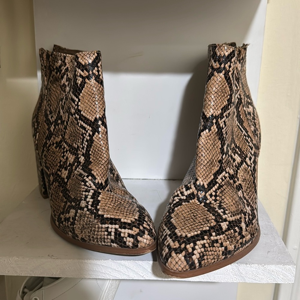Steve Madden boots
